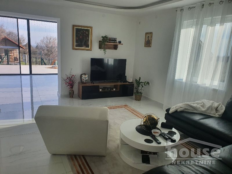 Kuća Prodaja Novi Sad  314 m2