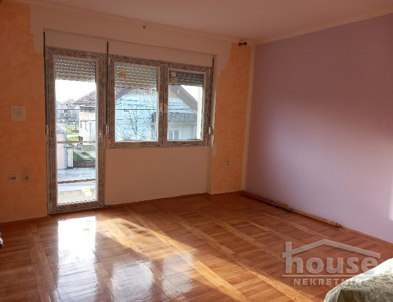 Kuća Prodaja Novi Sad  320 m2