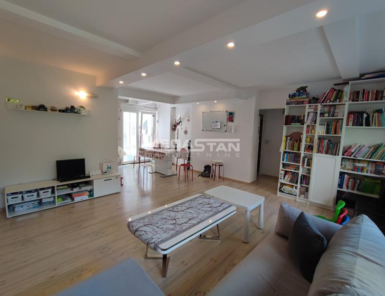 Stan Prodaja Beograd Blok 63 104 m2