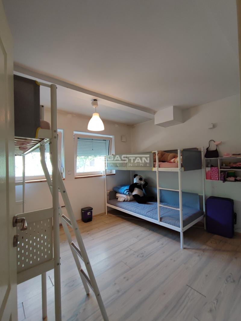 Stan Prodaja Beograd Blok 63 104 m2