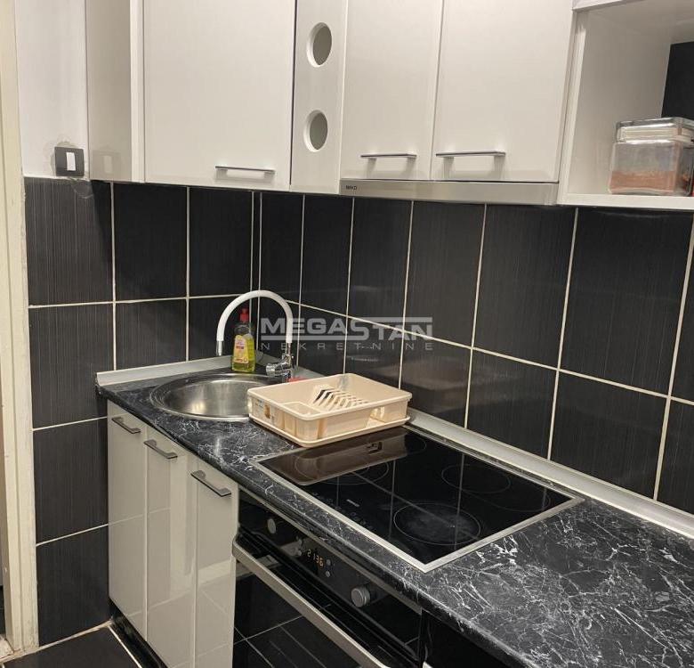 Stan Izdavanje Beograd Palata Pravde 50 m2