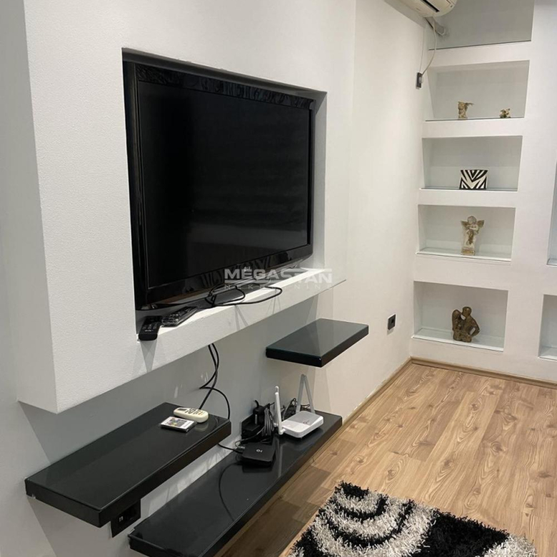 Stan Izdavanje Beograd Palata Pravde 50 m2