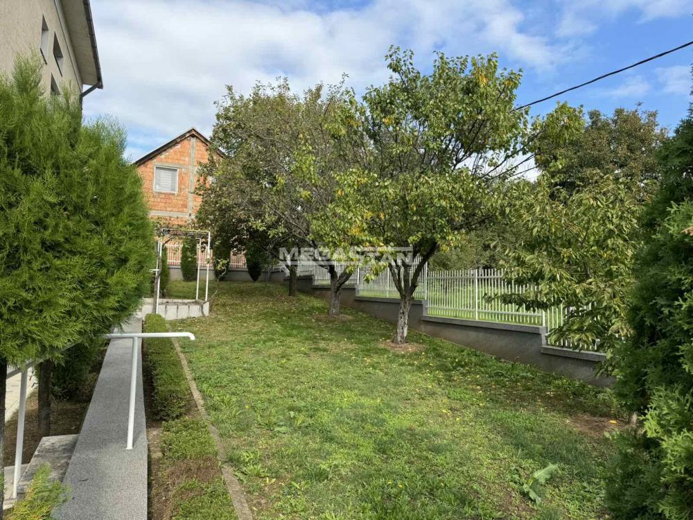 Kuća Prodaja Beograd Kuća Prodaja Beograd Leštane 372 m2