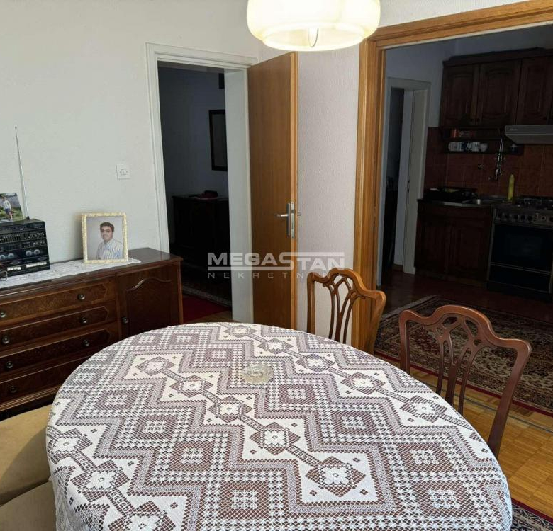 Kuća Prodaja Beograd Leštane 372 m2