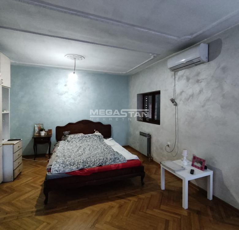 Stan Izdavanje Beograd Zeleno Brdo 162 m2