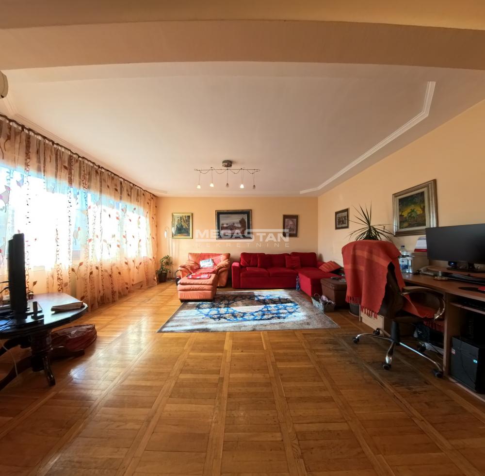 Stan Prodaja Beograd Vukov Spomenik 101 m2