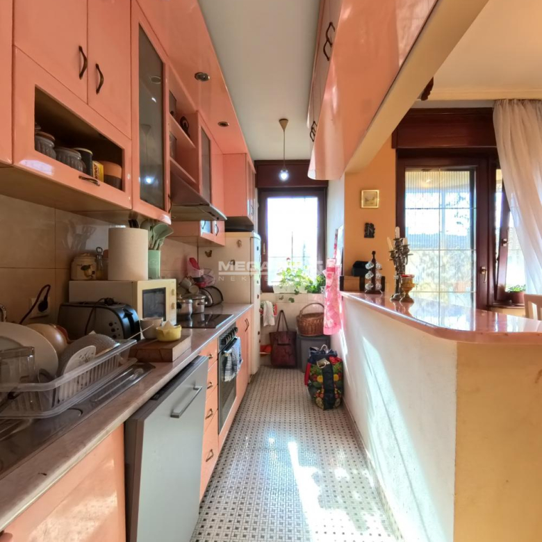 Stan Prodaja Beograd Vukov Spomenik 101 m2