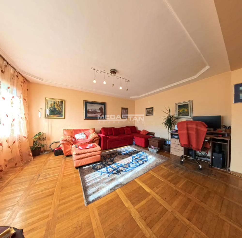 Stan Prodaja Beograd Vukov Spomenik 101 m2