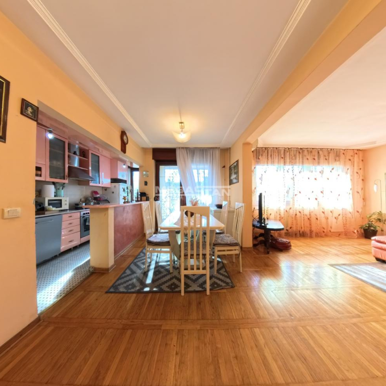Stan Prodaja Beograd Vukov Spomenik 101 m2