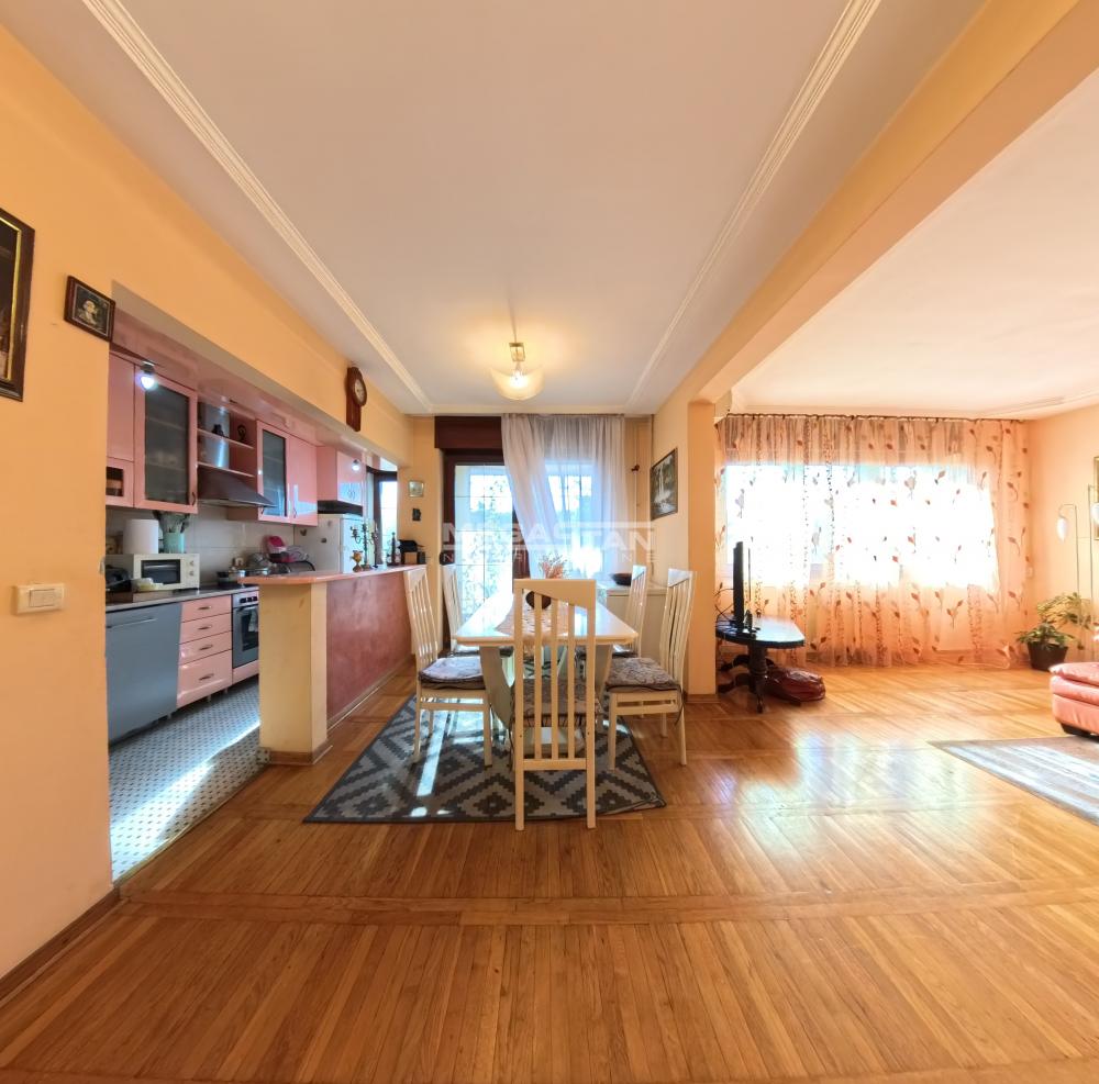 Stan Prodaja Beograd Vukov Spomenik 101 m2