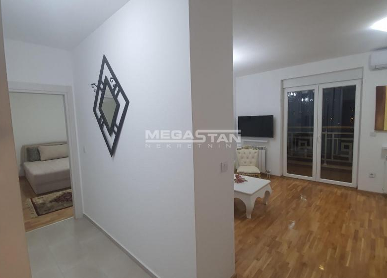 Stan Izdavanje Beograd Hala Pionir 50 m2