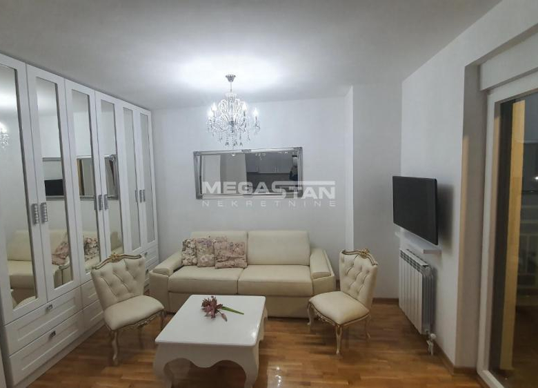 Stan Izdavanje Beograd Hala Pionir 50 m2