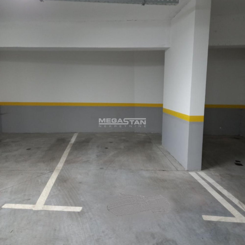 Garaža Izdavanje Beograd Gradska Bolnica 13 m2