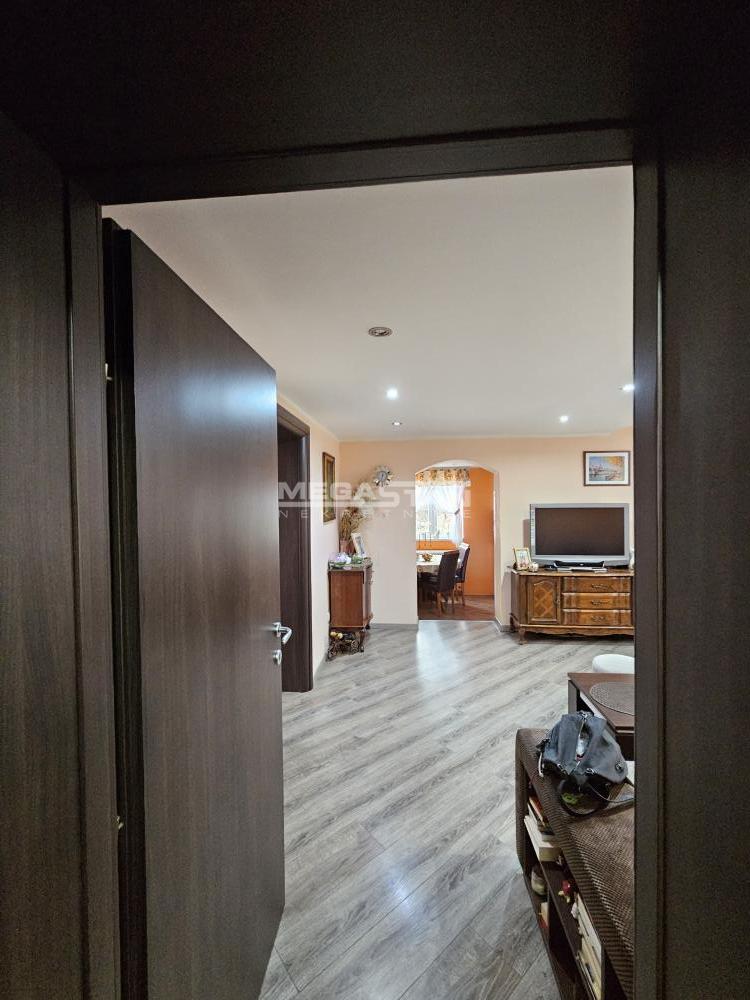 Kuća Prodaja Beograd Zvezdarska Šuma 214 m2