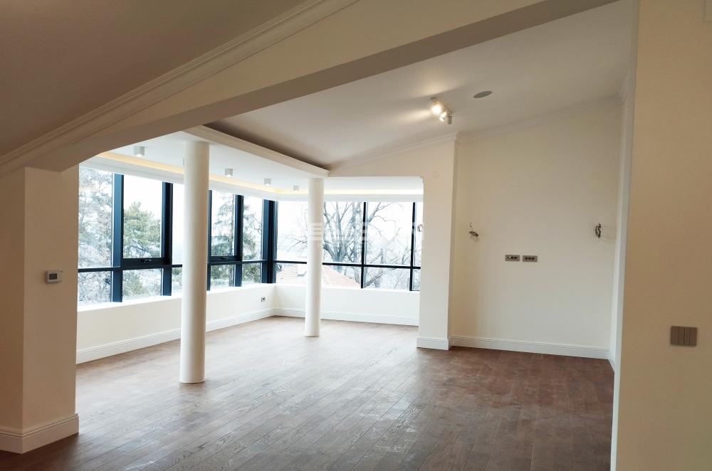 Stan Izdavanje Beograd Senjak 173 m2