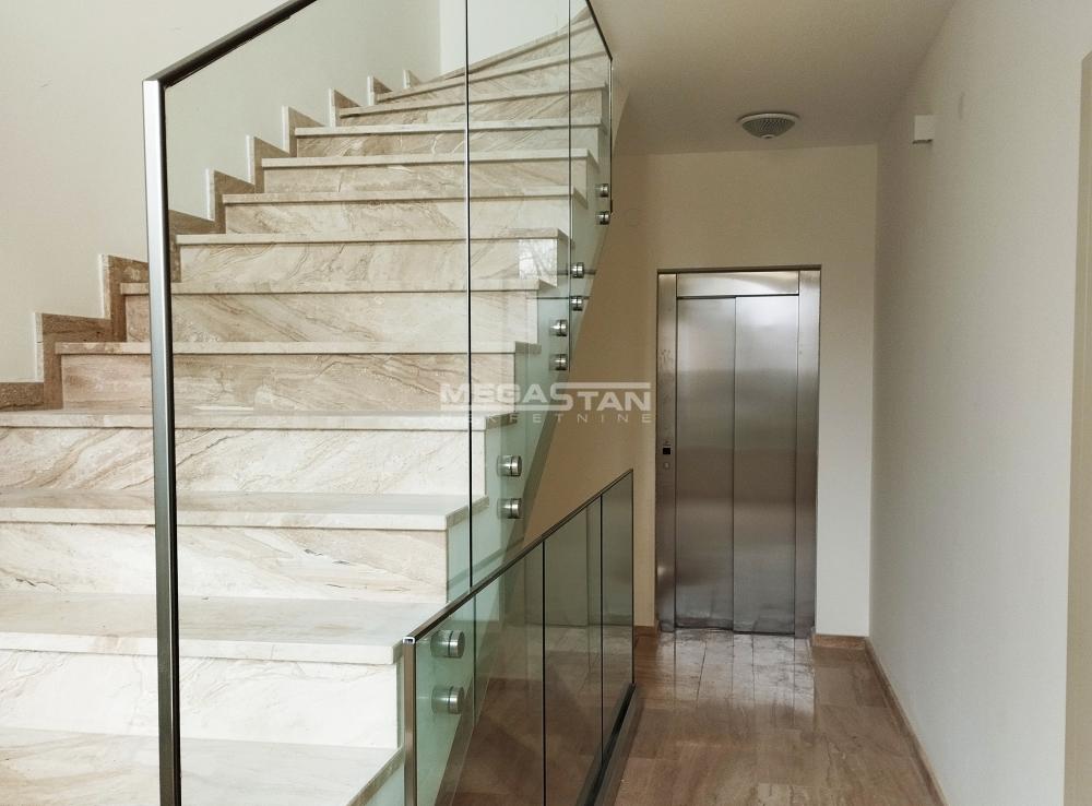 Lokal Izdavanje Beograd Lokal Izdavanje Beograd Senjak 385 m2