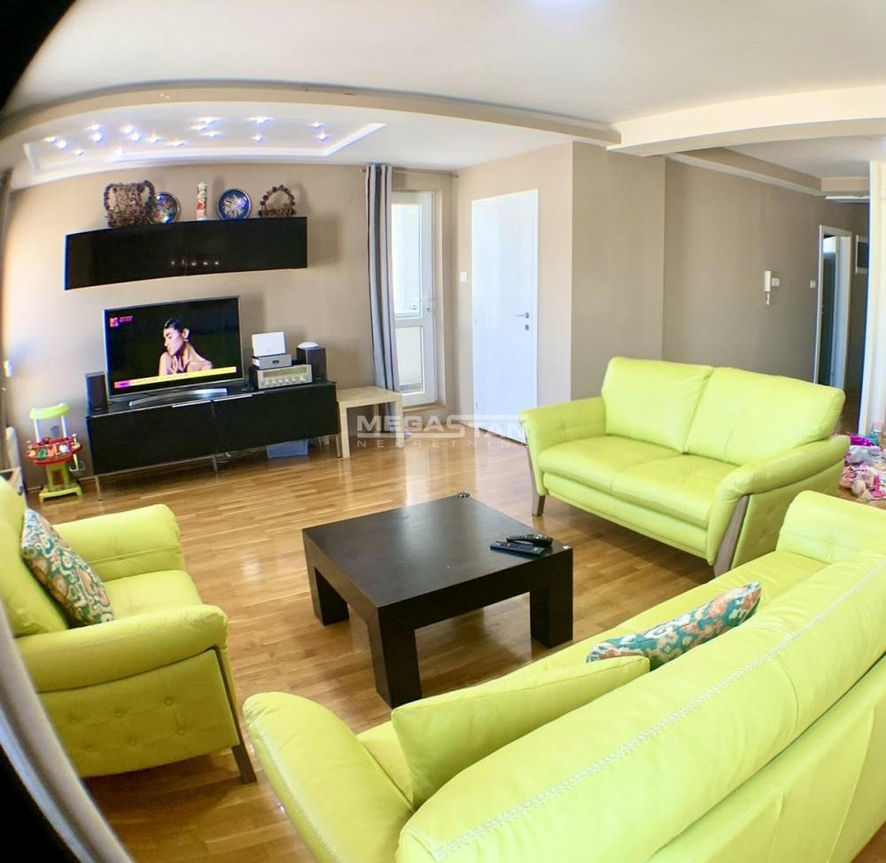 Stan Prodaja Beograd Stan Prodaja Beograd Đeram Pijaca 157 m2
