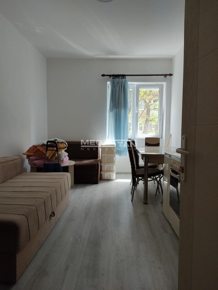 Stan Izdavanje Beograd Stan Izdavanje Beograd Kanarevo Brdo 18 m2