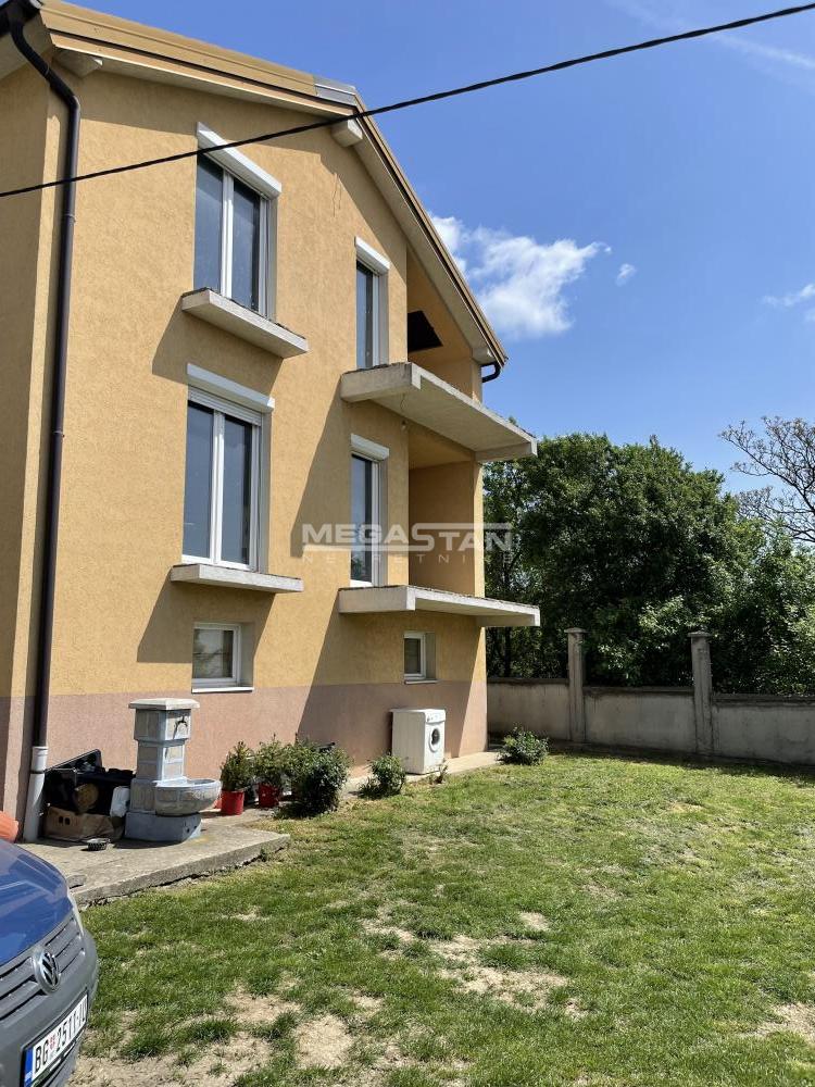 Kuća Prodaja Beograd Kuća Prodaja Beograd Kumodraž 415 m2