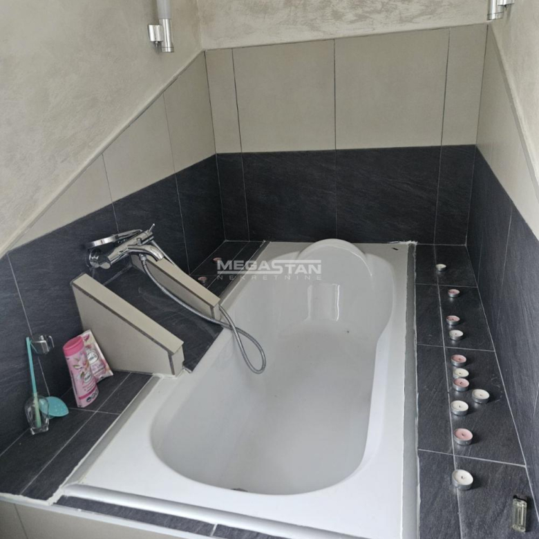 Stan Prodaja Beograd Novi Grad 86 m2