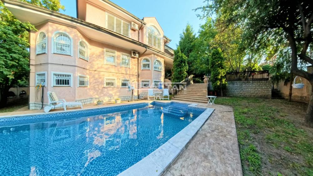 Kuća Prodaja Beograd Dedinje 600 m2