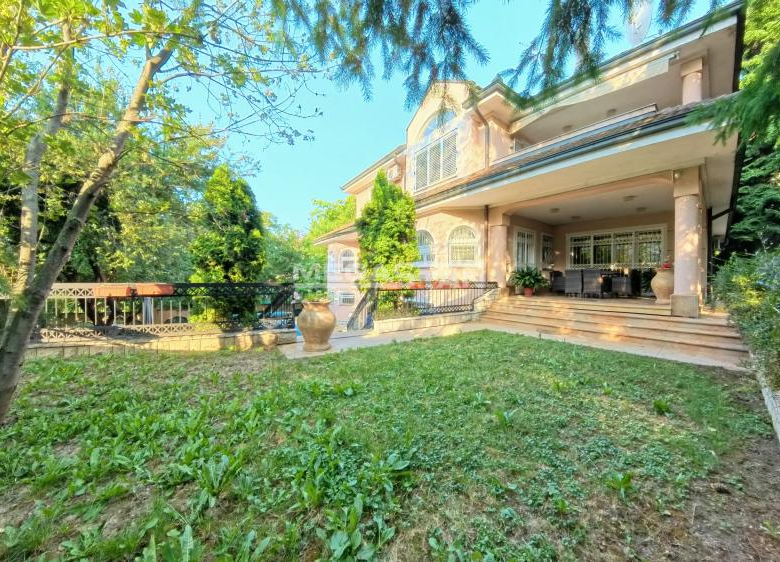 Kuća Prodaja Beograd Dedinje 600 m2
