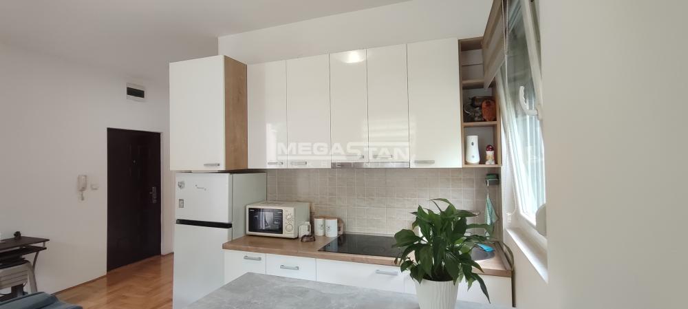 Stan Prodaja Beograd Karaburma 40 m2