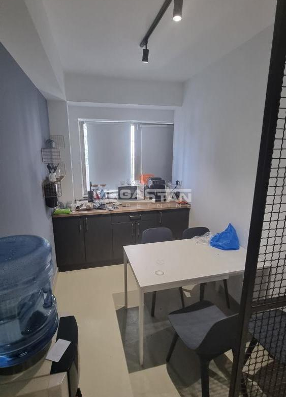 Lokal Izdavanje Beograd Vidikovac 162 m2