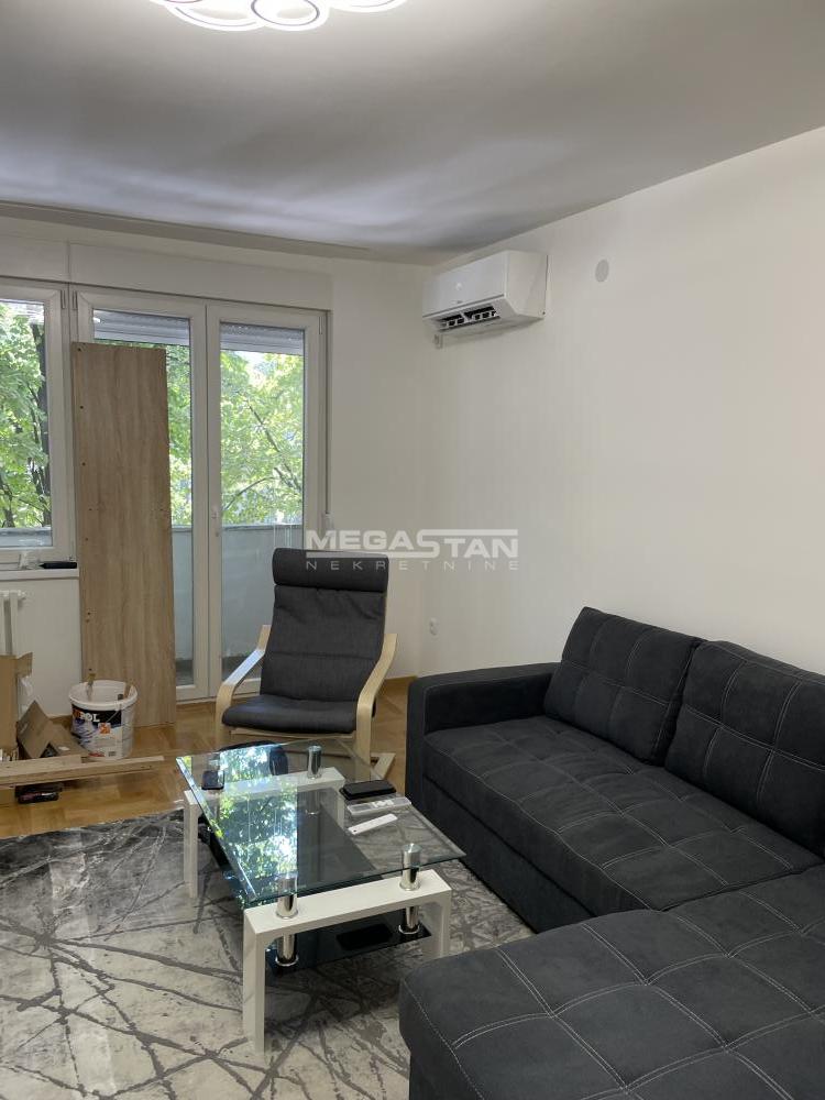 Stan Izdavanje Beograd Slavija 56 m2