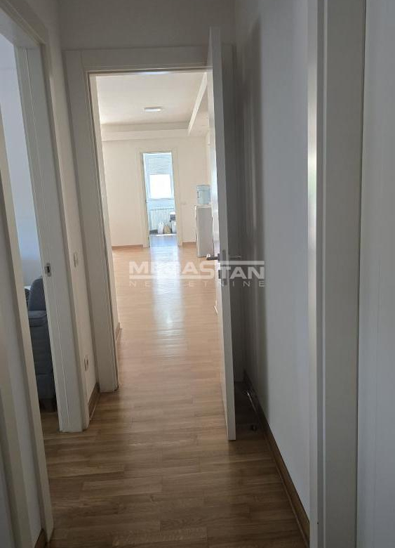Stan Izdavanje Beograd Senjak 157 m2