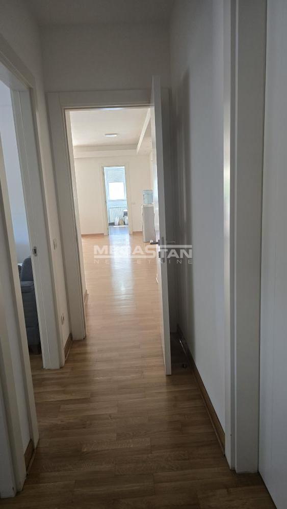 Stan Izdavanje Beograd Senjak 157 m2