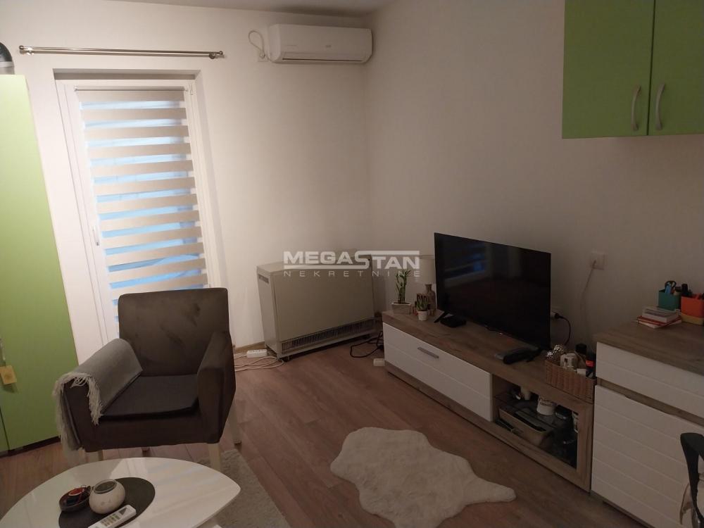 Kuća Prodaja Beograd Kuća Prodaja Beograd Cvetkova Pijaca 67 m2