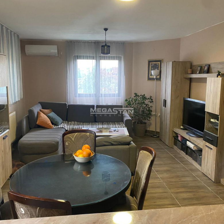 Kuća Prodaja Pančevo  209 m2