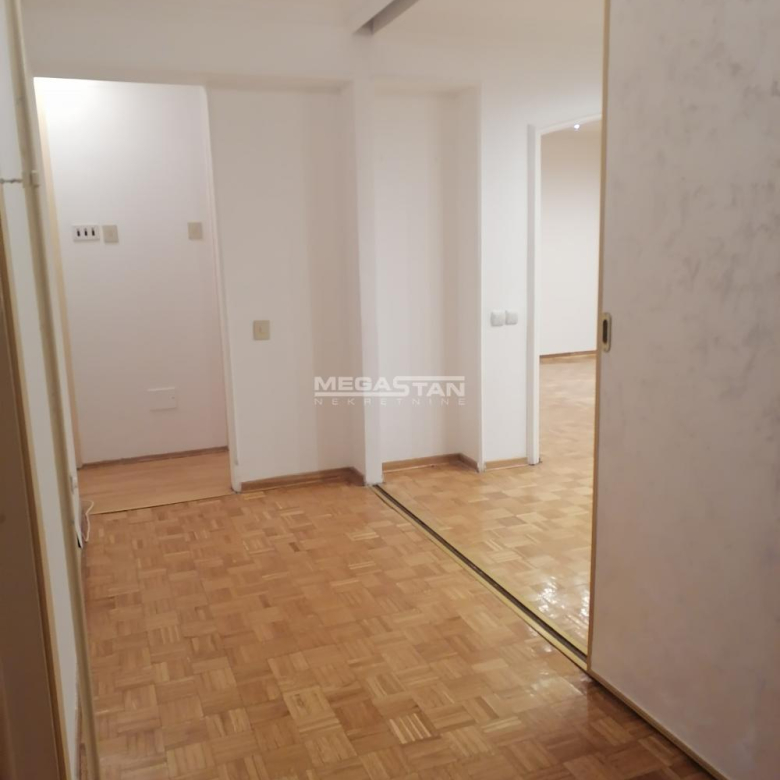 Stan Izdavanje Beograd Kalenić Pijaca 115 m2