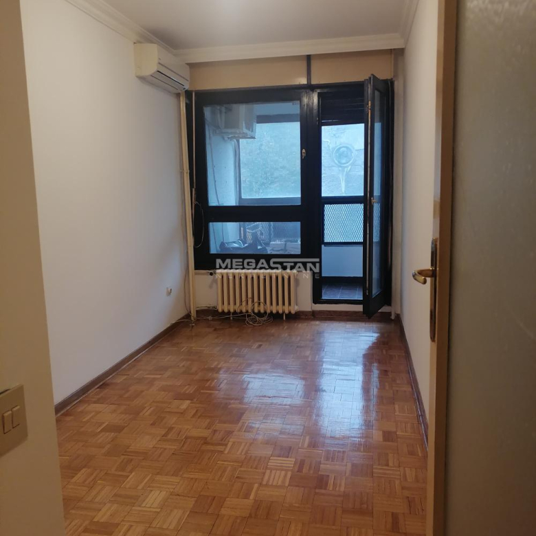 Stan Izdavanje Beograd Kalenić Pijaca 115 m2