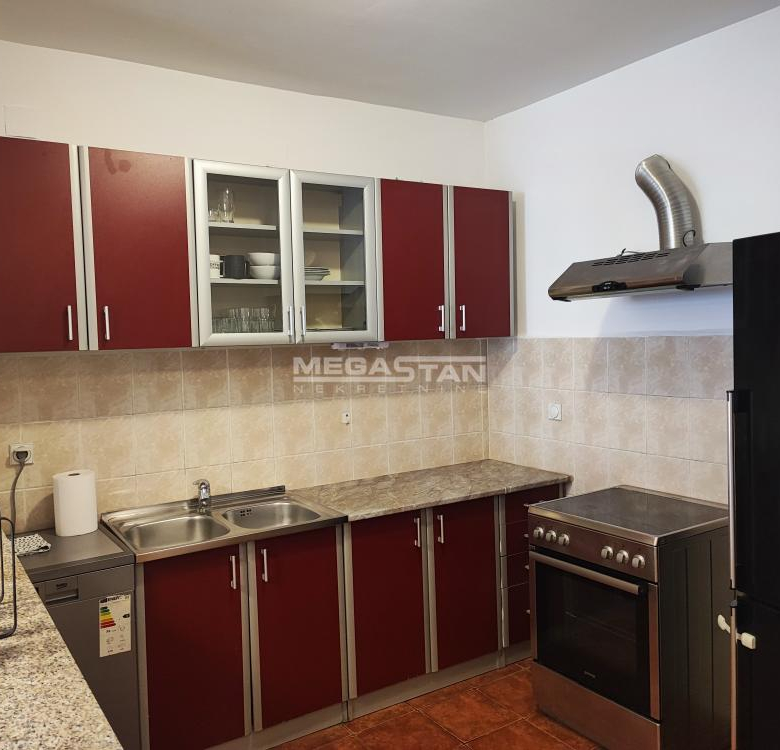 Stan Izdavanje Beograd Hadžipopovac 75 m2