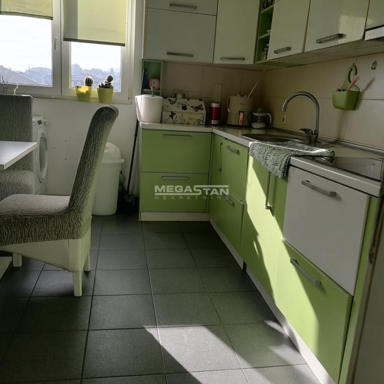 Stan Prodaja Beograd Karaburma 80 m2