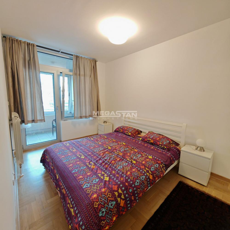 Stan Izdavanje Beograd Južni Bulevar 52 m2