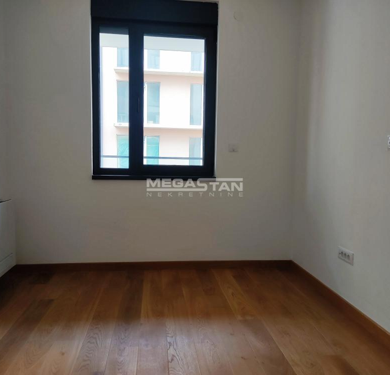 Stan Prodaja Beograd Saobraćajni Fakultet 70 m2