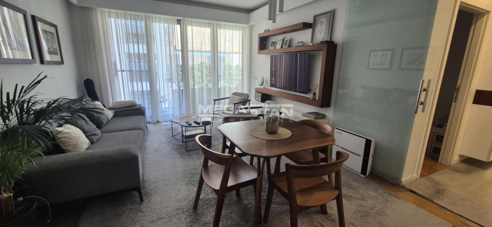 Stan Prodaja Beograd Blok 65 83 m2
