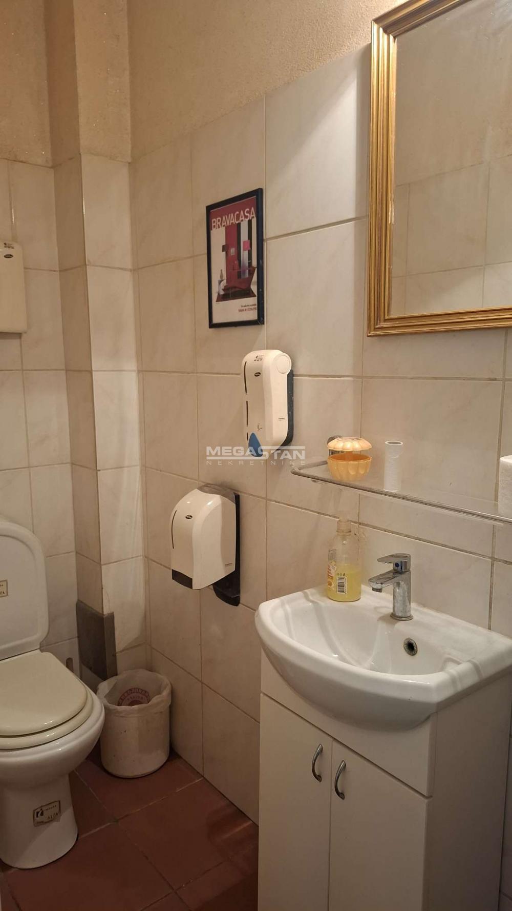 Lokal Prodaja Beograd Lokal Prodaja Beograd Blok 12 77 m2