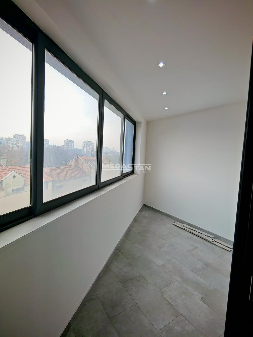 Stan Prodaja Beograd Autokomanda 100 m2