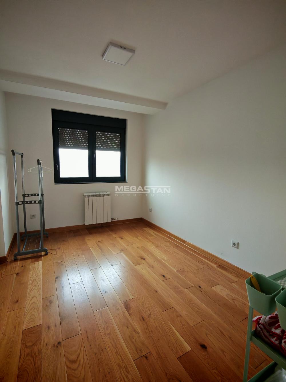 Stan Prodaja Beograd Autokomanda 100 m2