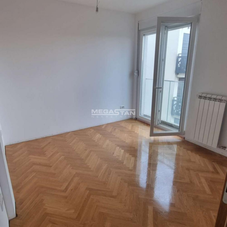 Stan Prodaja Beograd Lekino Brdo 75 m2