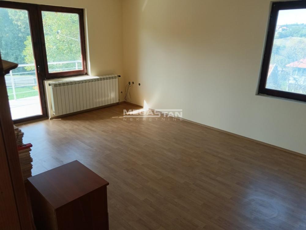 Kuća Prodaja Beograd Trbušnica 191 m2