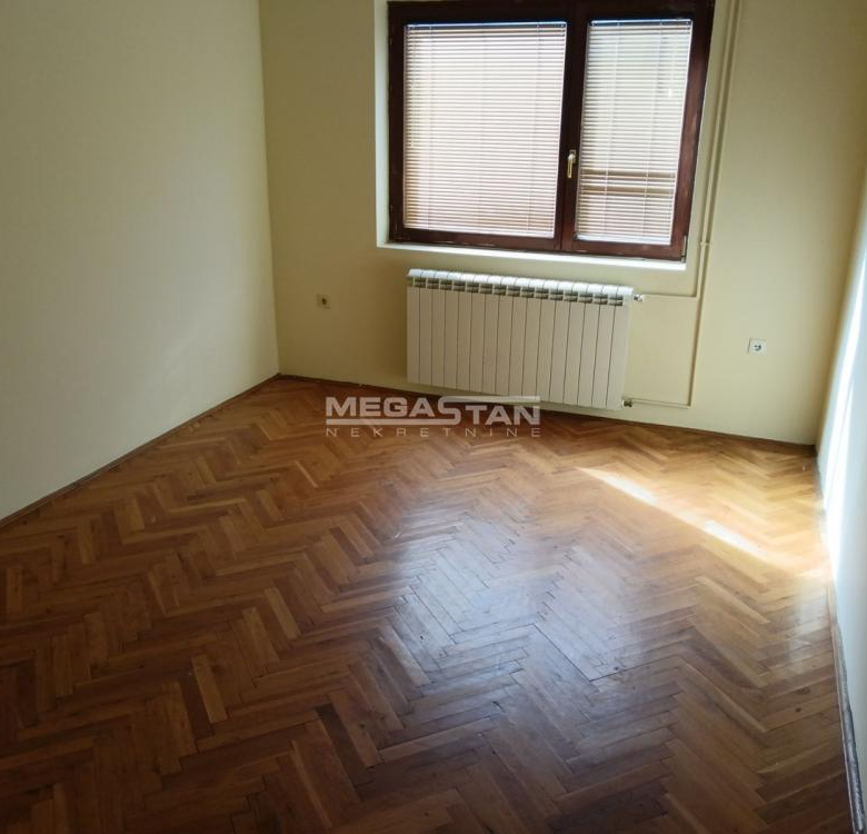 Kuća Prodaja Beograd Trbušnica 191 m2