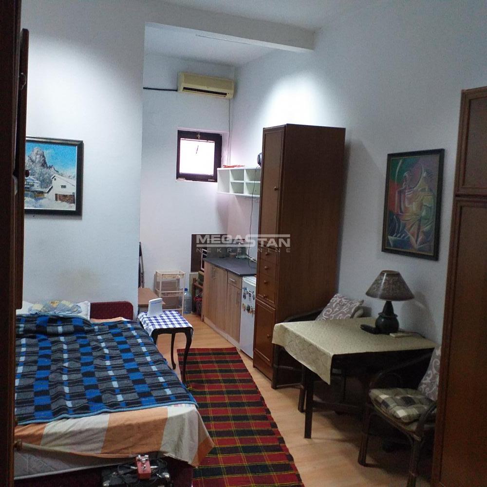 Lokal Prodaja Beograd Lokal Prodaja Beograd Blok 44 24 m2