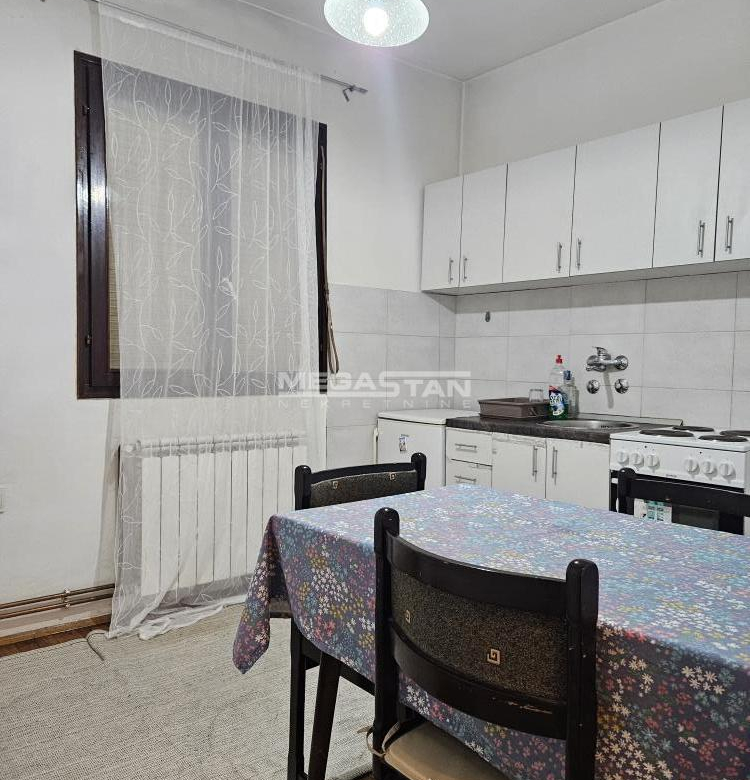 Stan Izdavanje Beograd Đeram Pijaca 30 m2