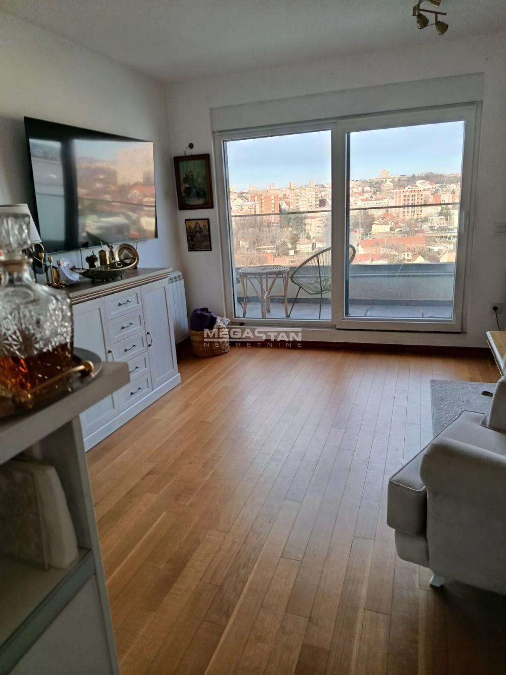 Stan Prodaja Beograd Dušanovac 75 m2