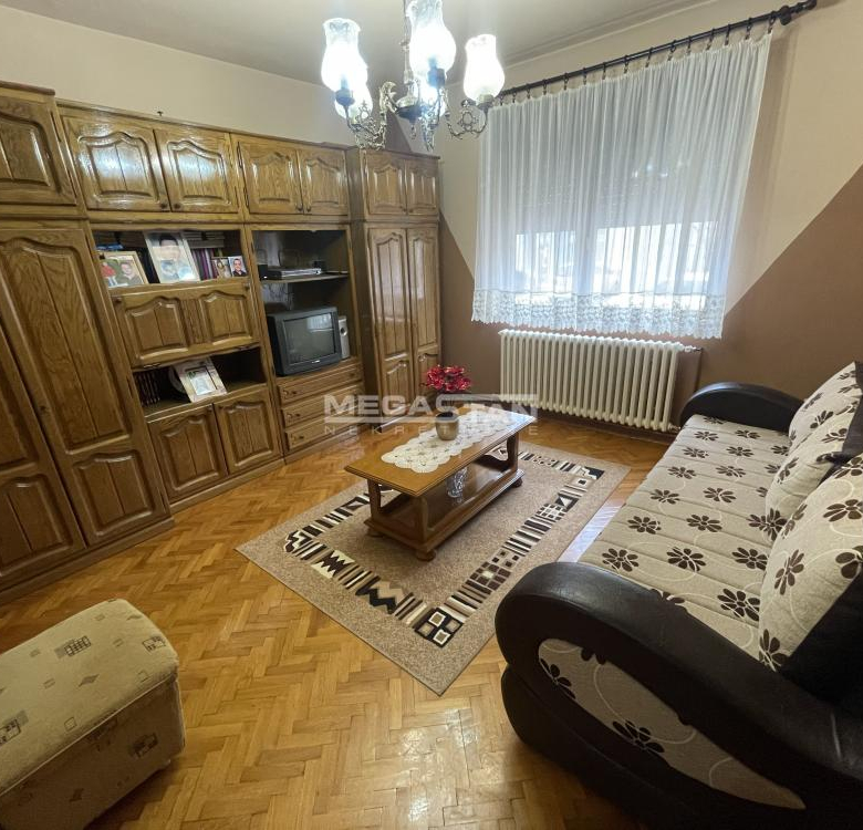 Kuća Prodaja Zrenjanin  363 m2
